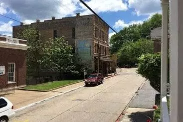 ペンション Elmwood House