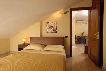 Резиденция Villa Poggio Chiaro