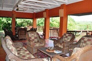 בית מלון כפרי Thula Thula Game Lodge