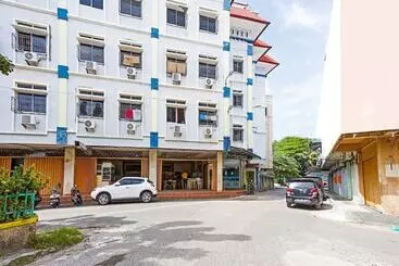 Otel Collection O 91484 Lai Lai Apartment