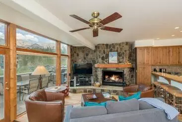 관광객 아파트 Le Chamonix I By Avantstay Condo W Views In Great Location