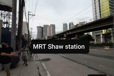 דירות לתיירים Very Affordable Urban Deca Tower Along Edsa