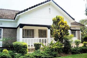 Garden Courts Hotel Masaka