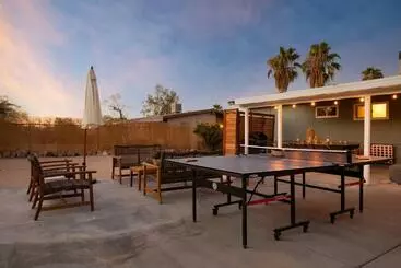 ツーリストアパートメント Lovegrass By Avantstay Desert Haven W Stunning Patio W Ping Pong