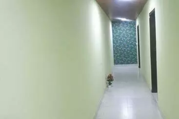 ホテル Oyo 91846  City Palace