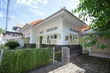 Vakantie-appartementen Kallista Homestay