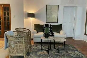 ペンション Spacious, Light Filled Bnb On 4th