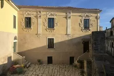Apartamente turistice La Saletta Loft Di Palazzo Tanza