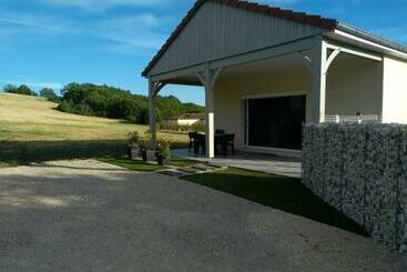 דירות לתיירים Gîte D&d Avec Piscine Privative