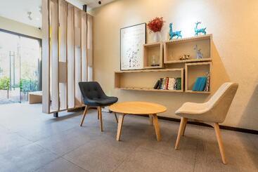 호텔 Hanting  Zhengzhou Erqi Square