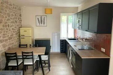 ツーリストアパートメント Maison De Caractère, Proche Des Remparts