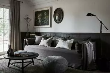 ツーリストアパートメント Phoebes Cottage   Daylesford Region