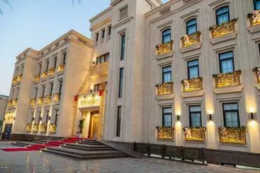 هتل Paradise Plaza Luxury