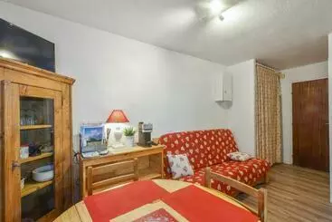 ツーリストアパートメント Apartment Near The Ski Slopes