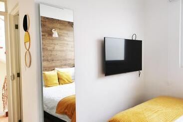 تختخواب و صبحانه Beautiful Private Room In Beautiful Zone