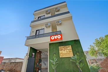 ホテル Oyo 88146 Three Kings