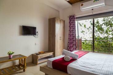 Strawberry King Resort