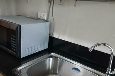 מלון דירות Shell Residences Staycation