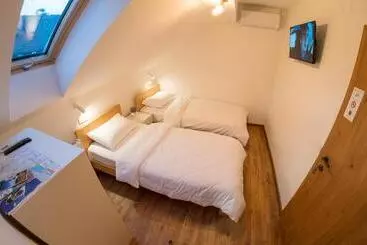 アパートホテル Petlov Salaš Rooms