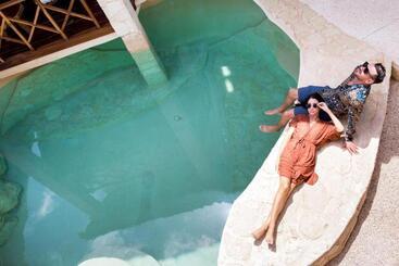 Lagoon Boutique Hotel   Luxury Chaman Experience