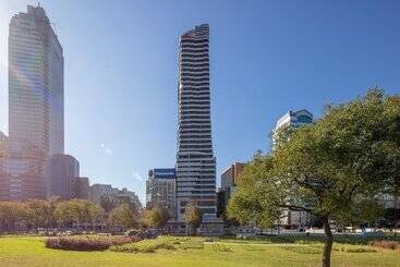 Roaders Plus Hotel   Theme