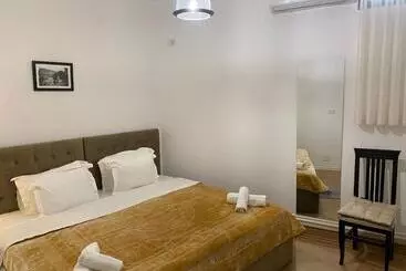çuçi B&b