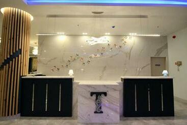 T Shine Resort And Spa