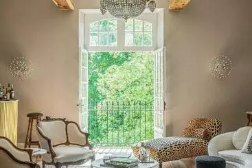 ベッドアンドブレックファースト Château De Gouyas