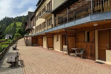 ベッドアンドブレックファースト La Source