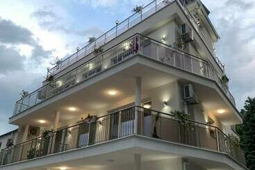 پانسیون Villa Perla Di Mare