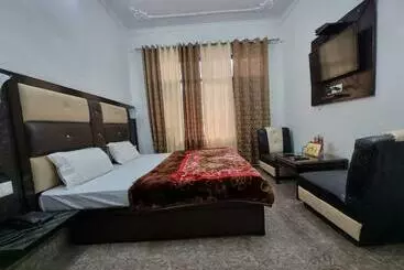 Hotel Vivek Nomadic
