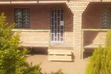 Majatalo Sunshinevibe Guest House