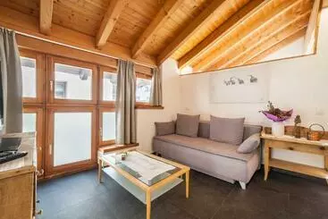 ツーリストアパートメント Ferienwohnung Burgeis