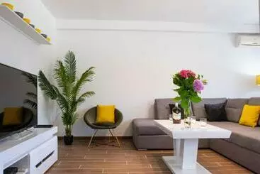 آپارتمان‌های توریست‌ها Campi D’oro
