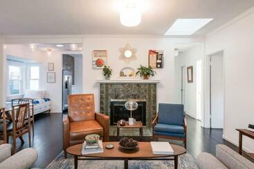 Turistihuoneistot The Exquisite Venice Beach Bungalow With Garden