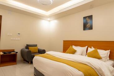 בית מלון כפרי Alnakheelpark Serviced Apartment Economy