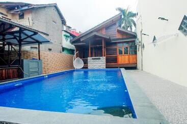 Hotel Spot On 91606 Nadin Guest House