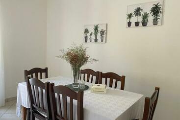 Turistihuoneistot Parvis Home