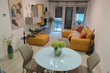 ツーリストアパートメント Disztingvált Apartman, Free Garage