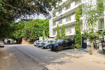 Hotel Fabexpress The Radiant