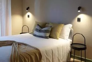پانسیون Oporto Coliving Circunvalação 13250