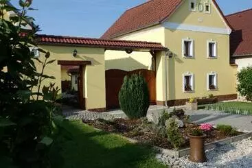 Majatalo Ubytování U šírků