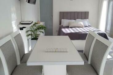 Pisos turísticos Monoambiente La Perla Mar Del Plata