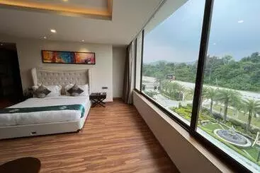 Pinaka Hotels & Resorts