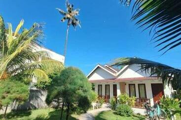 פנסיון Parida Bungalow