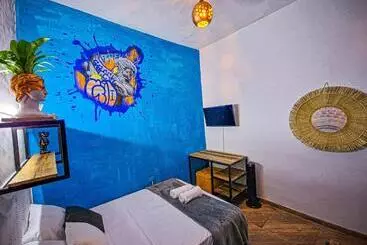 ペンション Urban Hostal Bar