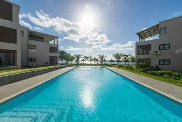 آپارتمانهای توریستها Pierre Bleue Beachfront Villa