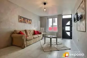 Turistlägenheter Maison De Ville Avec Petite Cour