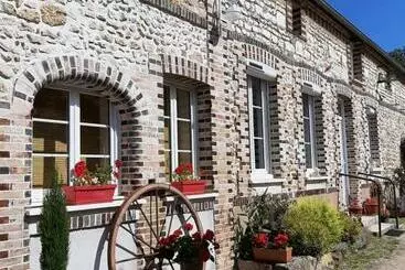 Apartamente turistice Maison Longere Les Camelias