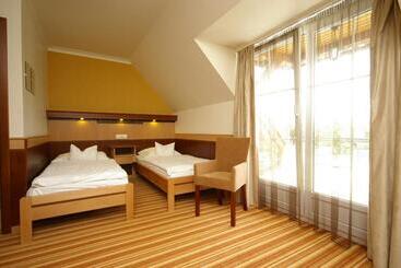 Xavin Wellness Hotel & Restaurant